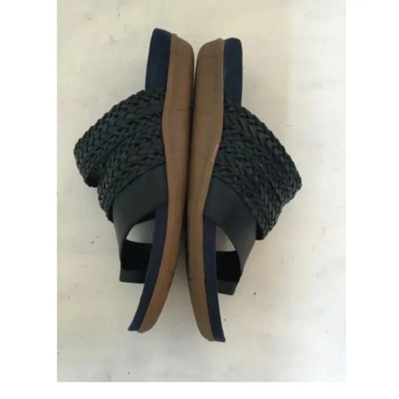 Baretraps JONELLE Women's Sandals Navy Sandals &  Flip Flops Slip On SZ 9.5 M - Picture 7 of 9